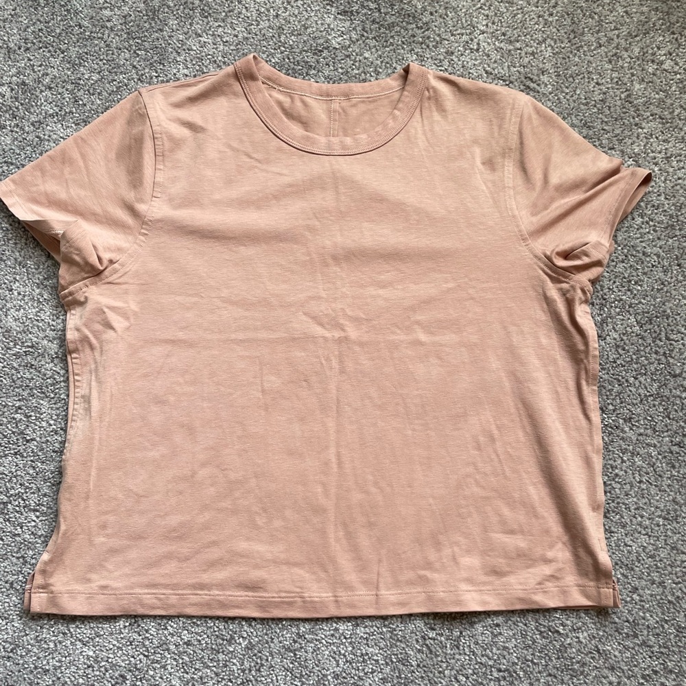 Lululemon Class Fit Cotton Blend Tee
